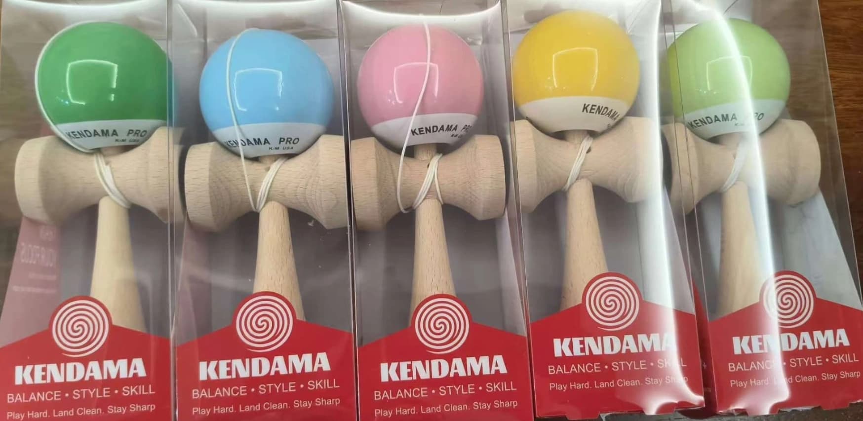 Kendama Pro K - M USA Profi Roz deschis - Prezentare Online