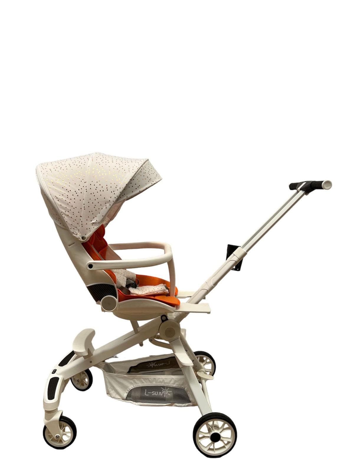 Carucior sport, 6- 36 luni, reversibil alb/auriu modern-Concept E Efrall - Detalii Produs