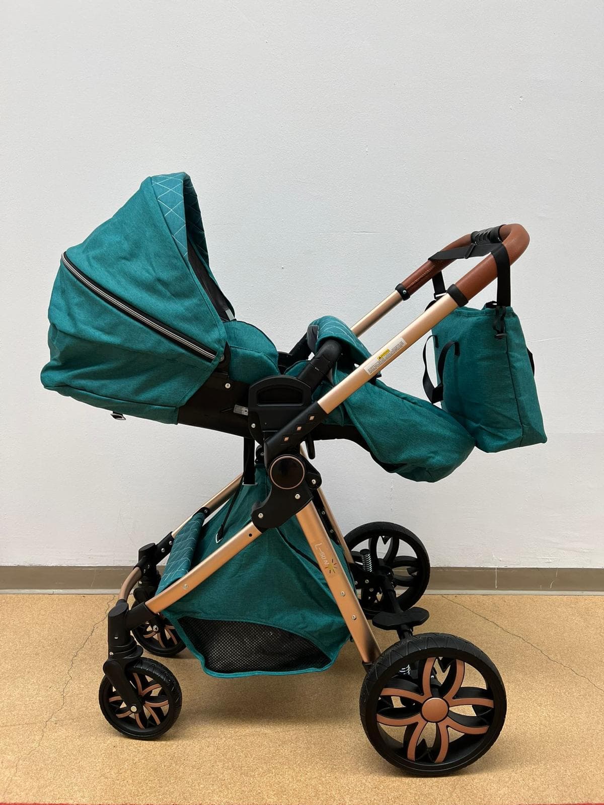 Carucior 3 in 1 cu landou, scoica si geanta, 0-36 luni turcoaz-Concept E Efrall - Prezentare Online