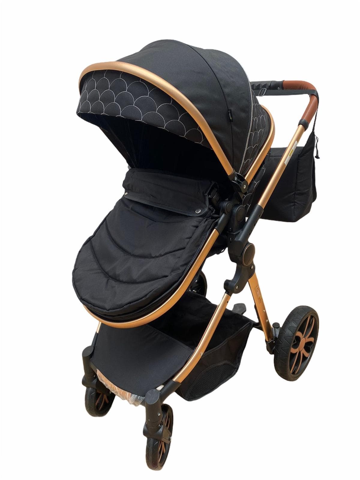 Carucior 3 in 1, Landou/Parte sport si Scoica, cadru din aluminiu si suspensii, negru -Concept E Efrall - Detalii Produs