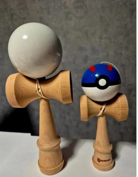 Kendama Profi BIG-XXXL USA, alba si o kendama mini cadou