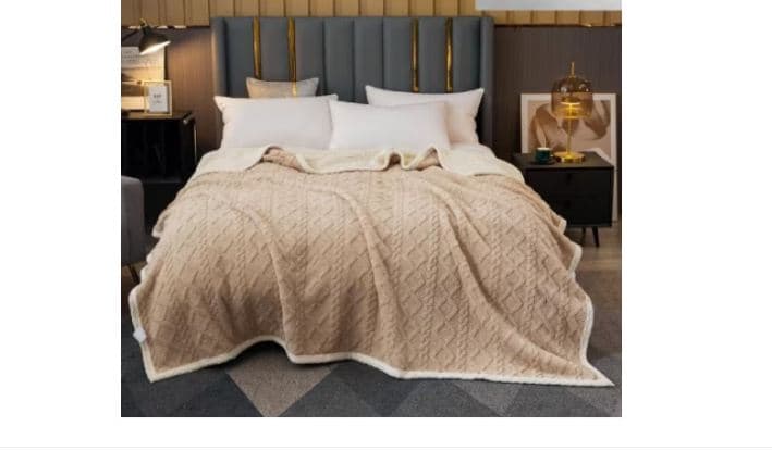 Fotografie produs: Patura cu blanita pentru pat dublu, model tip Tricot, 230x250cm - bej