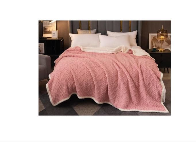 Fotografie produs: Patura cu blanita pentru pat dublu, model tip Tricot, 230x250cm - Roz